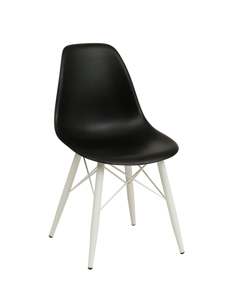 Silla Ceylan con patas de acero en color blanco asiento PP negro