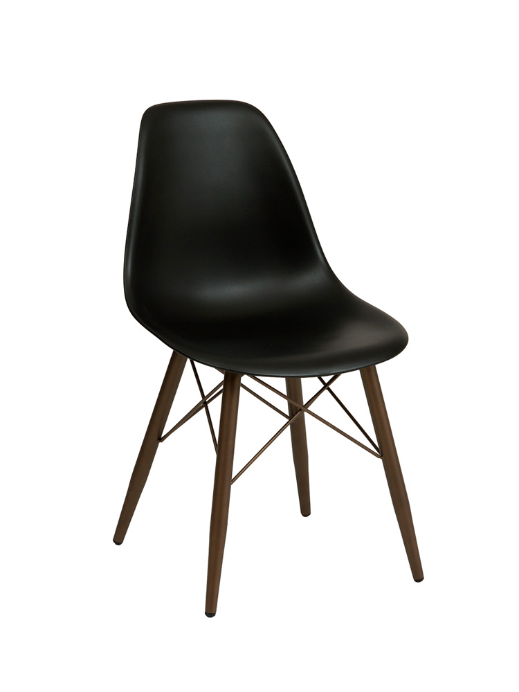Silla Ceylan con patas de acero en color óxido marrón asiento PP negro