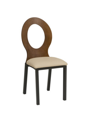 Silla Óvalo con patas de acero en color negro y respaldo barnizado nogal