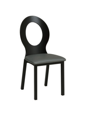 Silla Óvalo con patas de acero en color negro y respaldo lacado negro